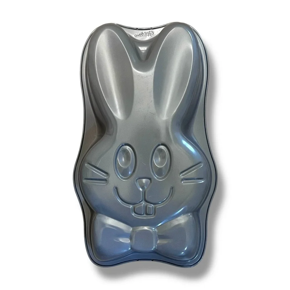 Wilton‎ Bunny Cake Pan Rabbit Bow Tie Easter Bakeware